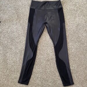 Fabletics NWT Motion 365+ Contour High Waisted Black Shine Size M